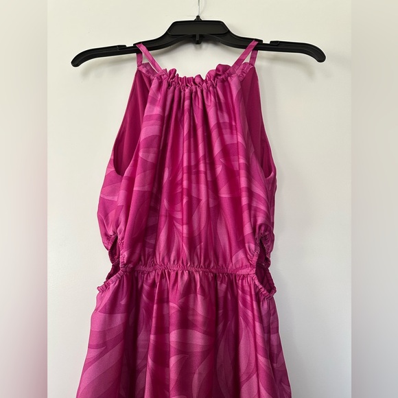 Size 4 Women’s Taylor Pink Halter Maxi Dress - Picture 2 of 6